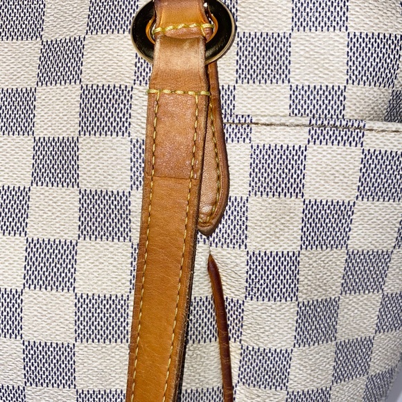 ββSOLDββLouis Vuitton Totally PM tote - Picture 4 of 11